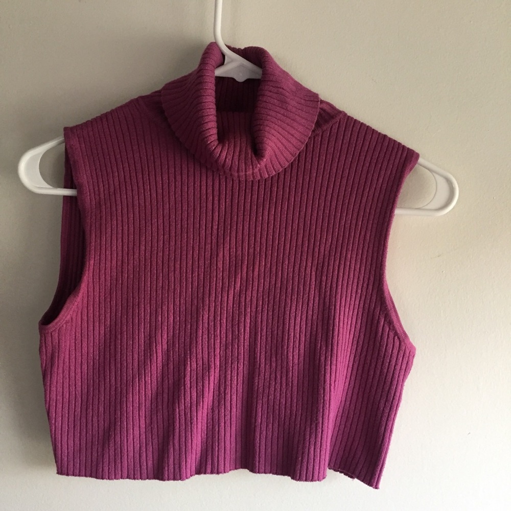 Lilac knit turtleneck crop top